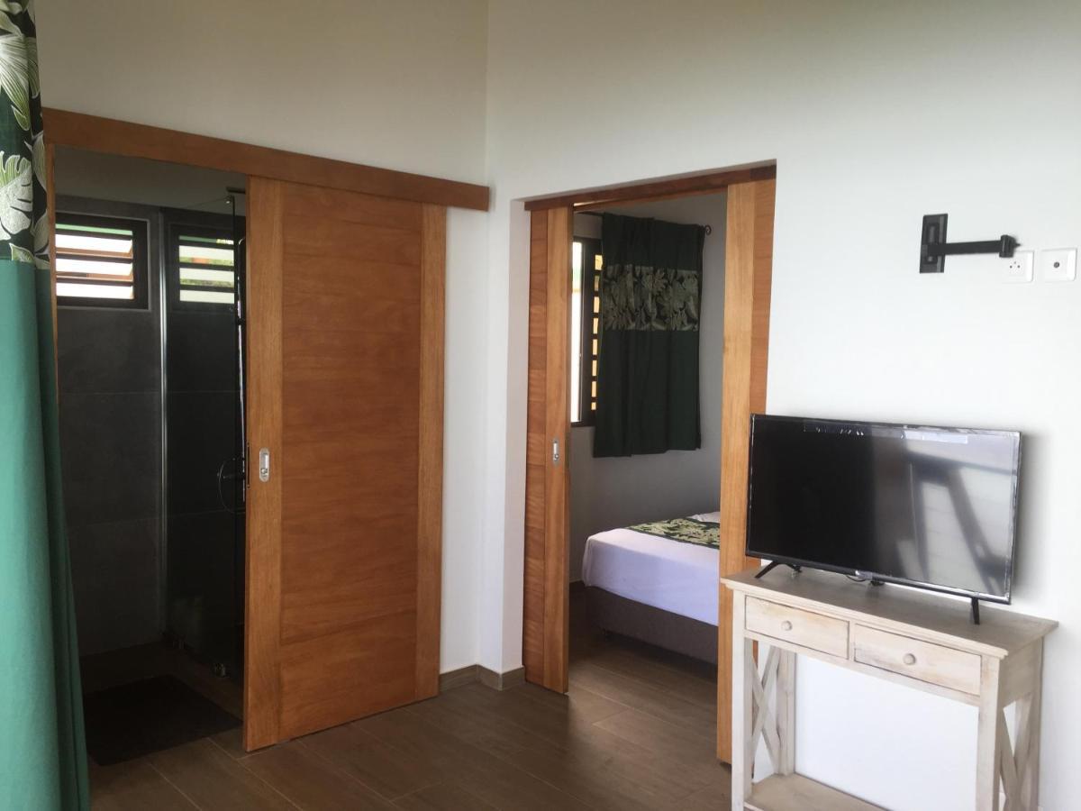 Fare Anuanua Bed & Breakfast Haapiti Exterior photo